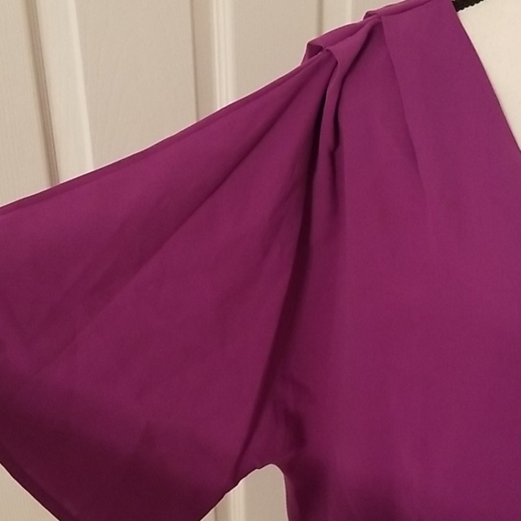 Top - Picture 2 of 5